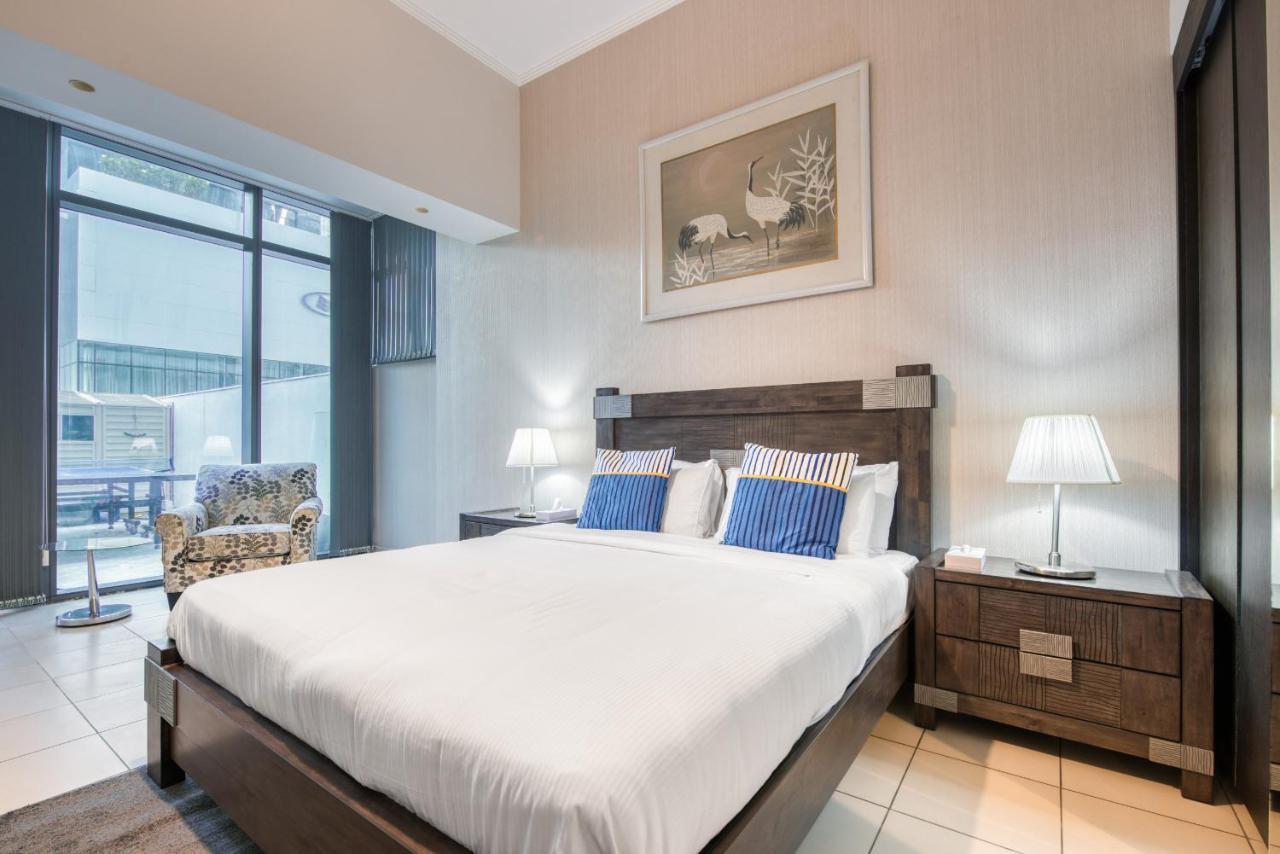 Maison Privee - Big, Bright, Luxury Marina Views Apt Next To Beach Dubai Esterno foto
